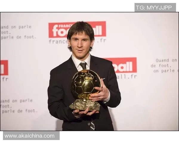 足球巨星如何成就一名球员的传奇之路及其背后的成长故事